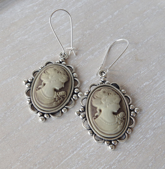 Long Cameo Earrings Vintage earrings Cameo earrings Bow earrings Victorian earrings Cameo Jewelry Mothers day gift Bridesmaid Victorian lady