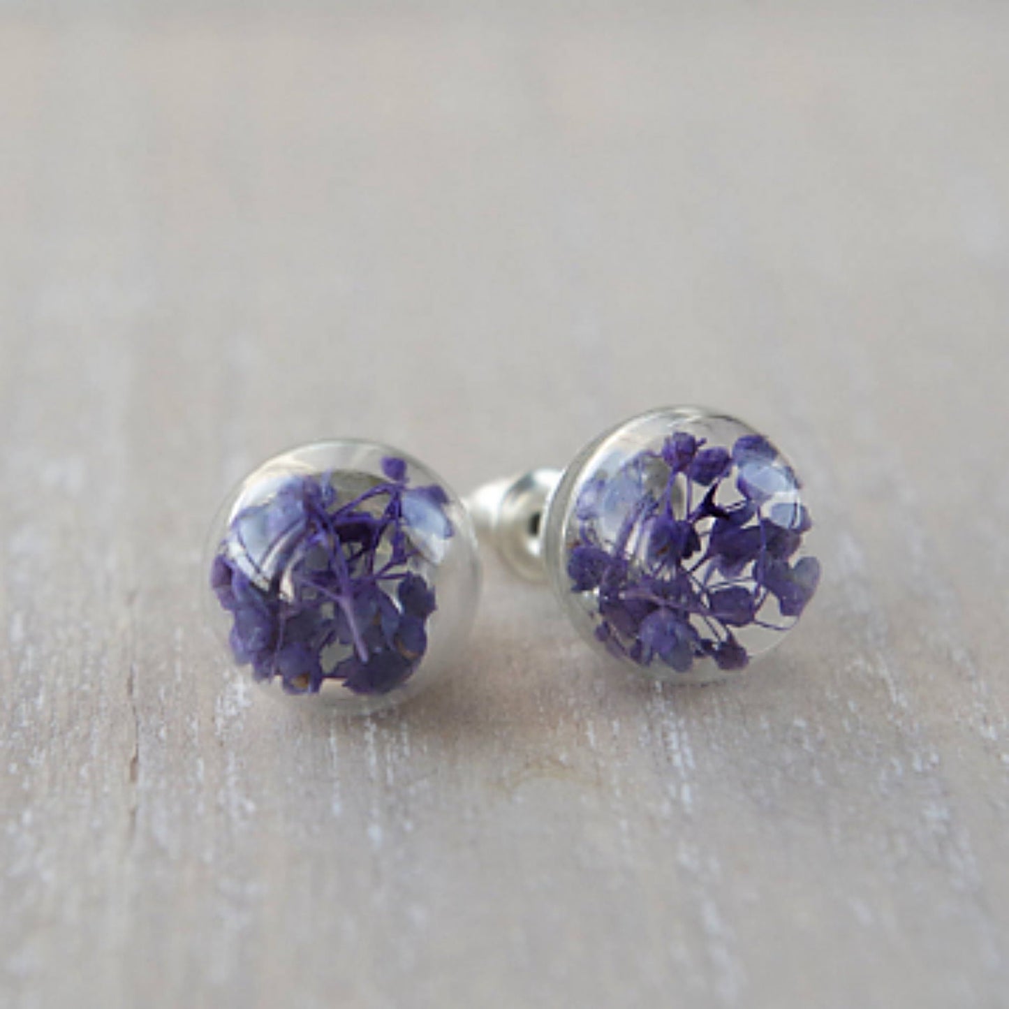 Purple flower stud earrings small real flower earrings natural flower jewelry botanical glass globe birthday gift Mother's Day gift