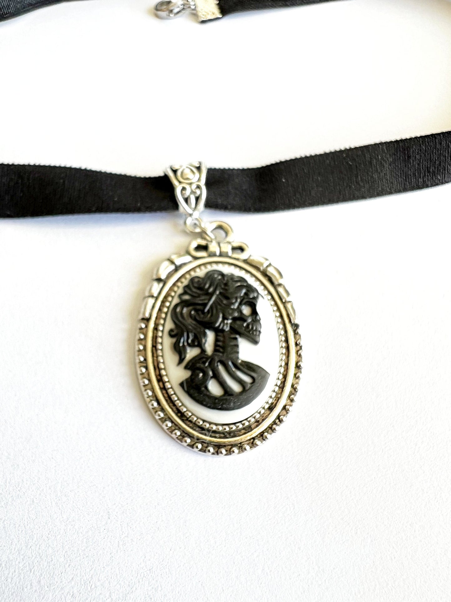 Lady Skull Cameo Black Choker ,Steampunk Skull Necklace Gothic jewelry ,Medieval Wedding, Renaissance choker, Gift for her